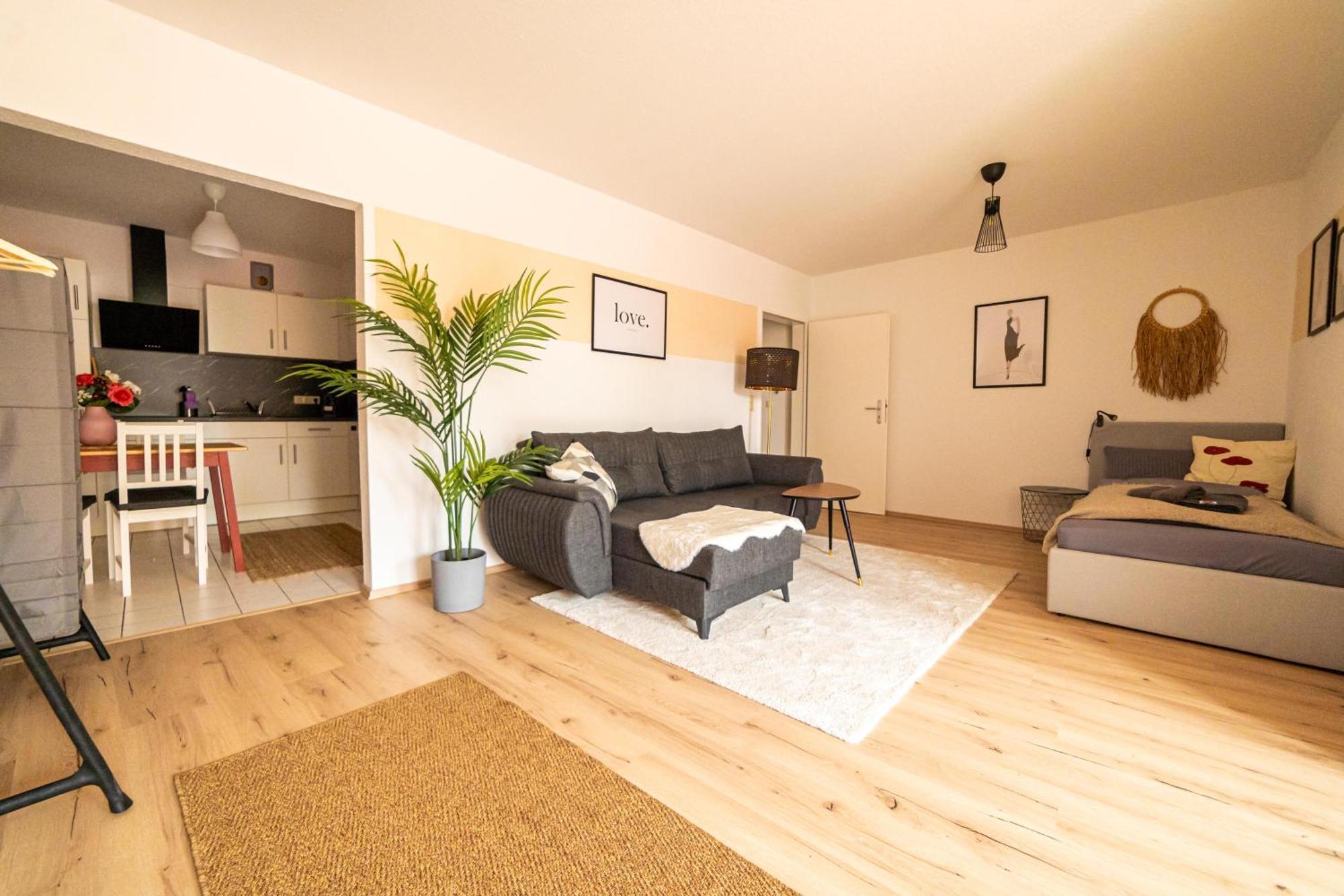 Fullhouse - Eisenach - K70 Apartments - Elevator - Balcony - Smarttv Exterior foto